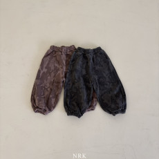 엔알케이-카모조거바지