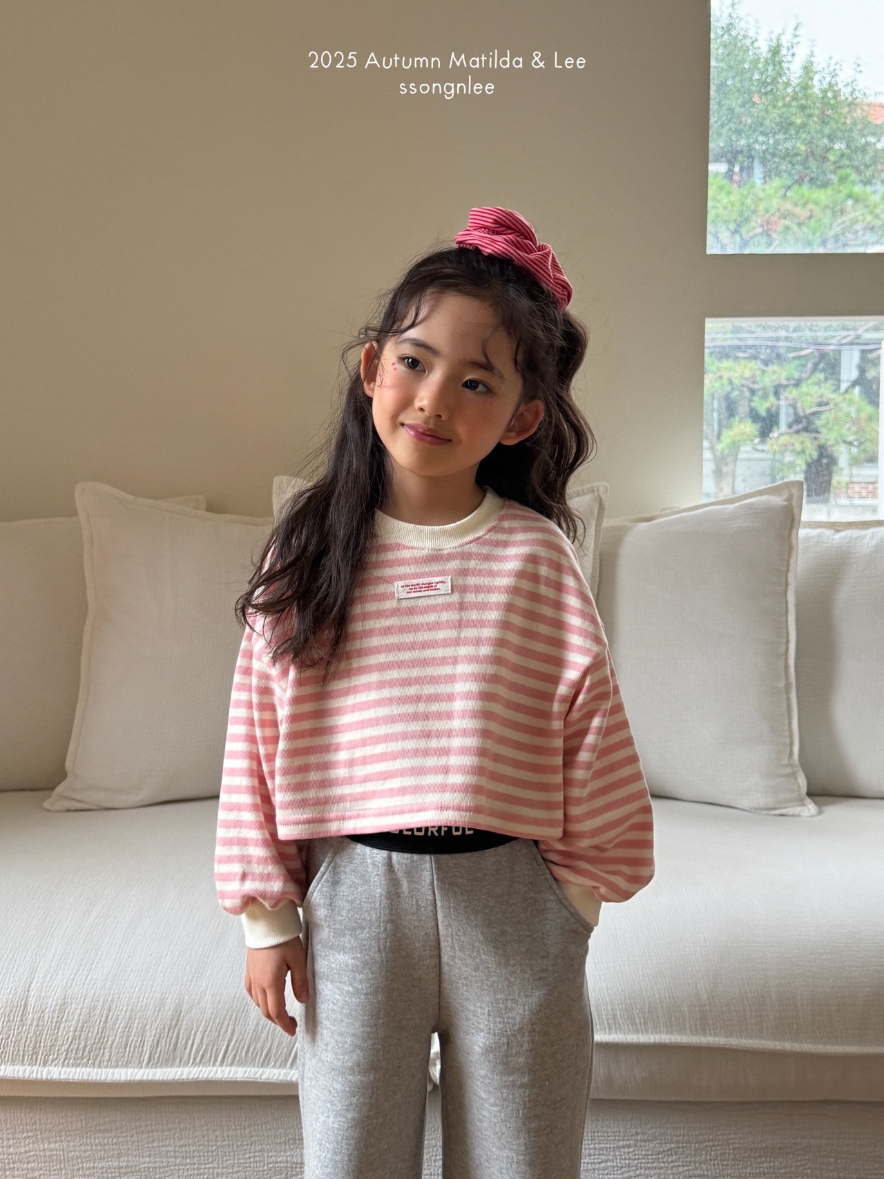 마틸다앤리-스트라이프크롭맨투맨