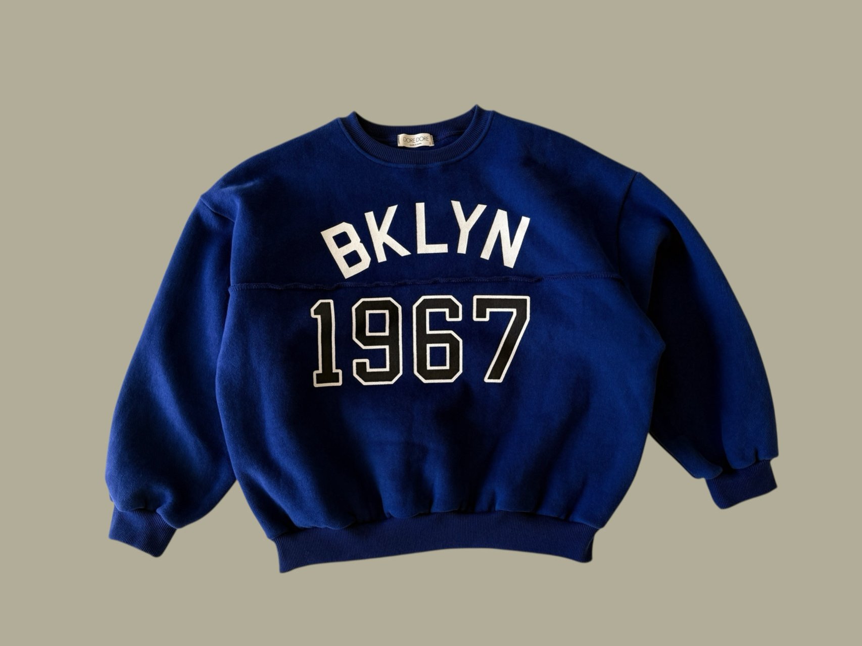 도레도레-BK절개기모맨투맨