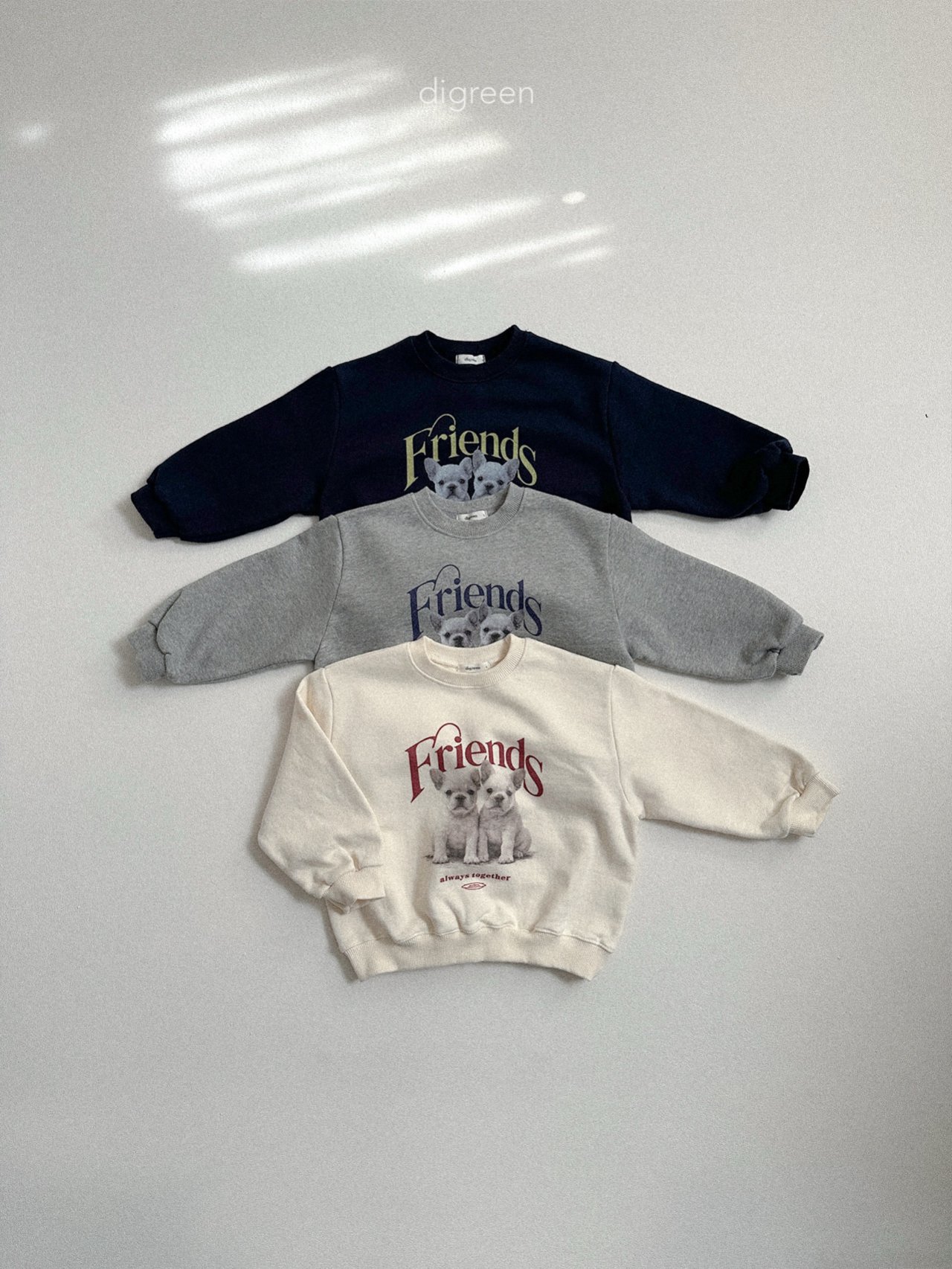 디그린-프렌즈독맨투맨