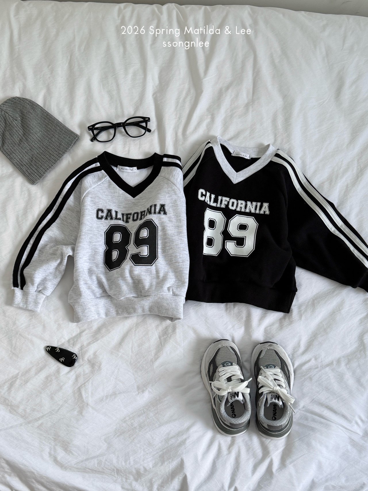 마틸다앤리-브이넥두줄맨투맨