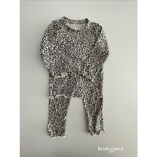 브로디제인-핑크레오셋업